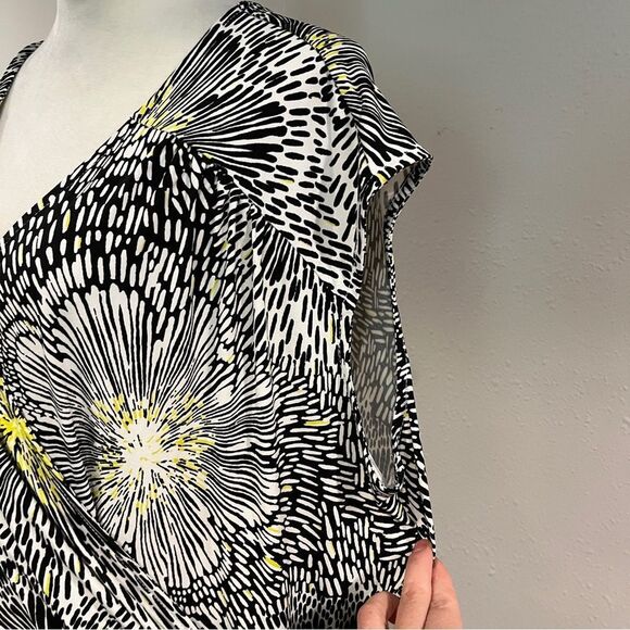 Apt. 9 Black and White Sheath floral plus size Dress size 1X - Picture 3 of 15